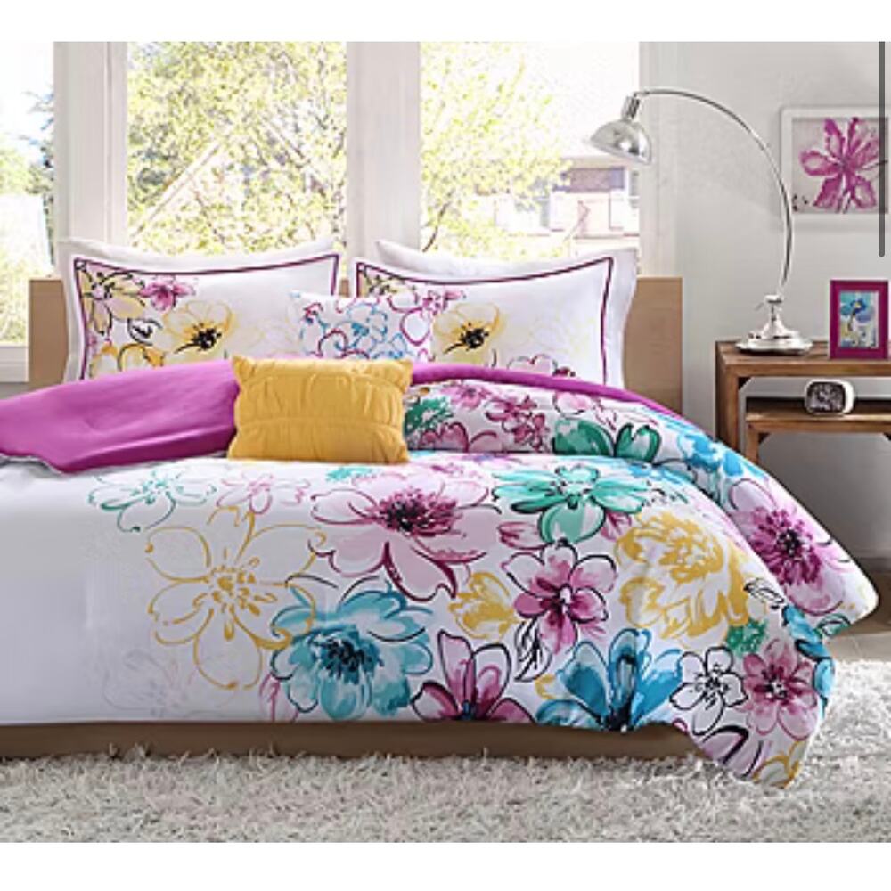 Intelligent Design Ashley Antimicrobial Floral Comforter Set